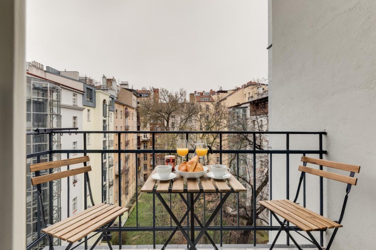 Jt'S Apartments Spanelska Str. Πράγα Εξωτερικό φωτογραφία