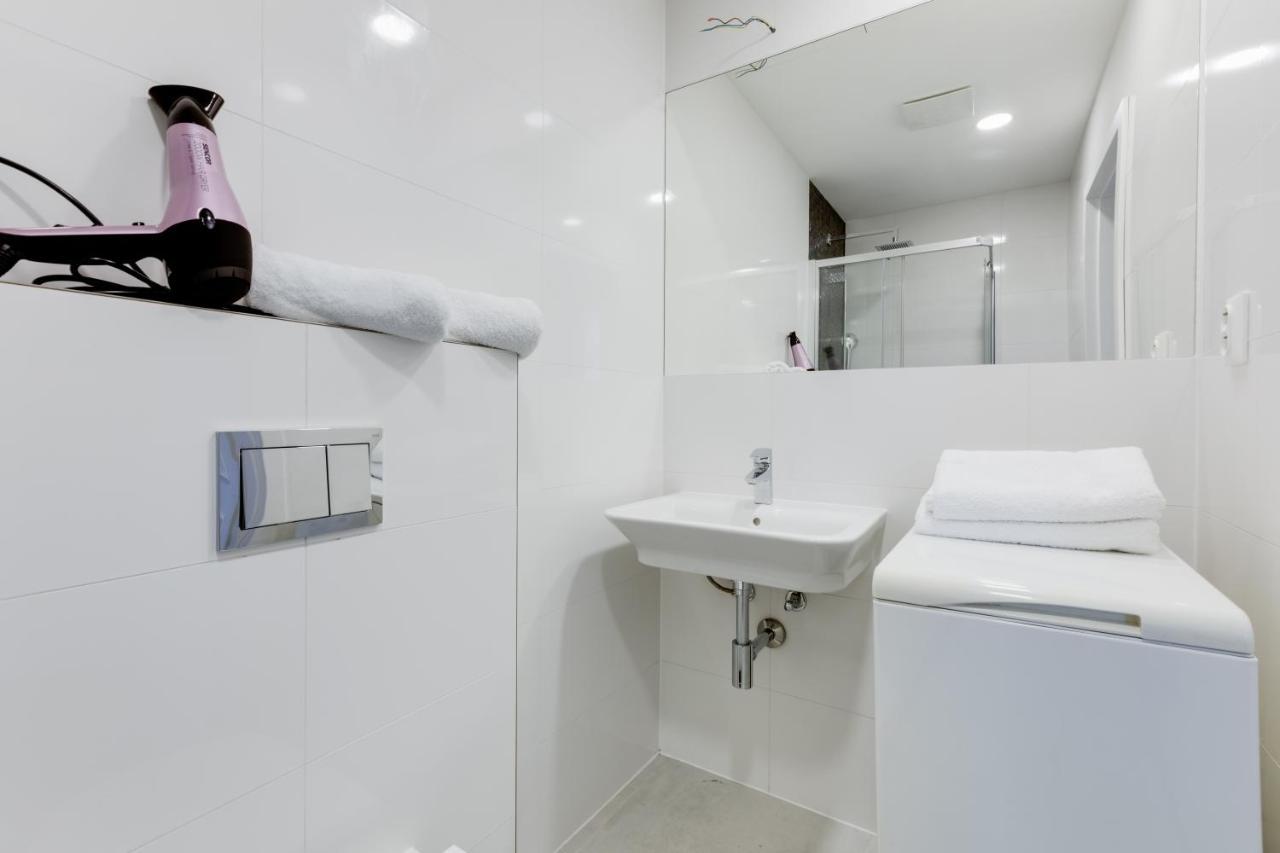 Jt'S Apartments Spanelska Str. Πράγα Εξωτερικό φωτογραφία